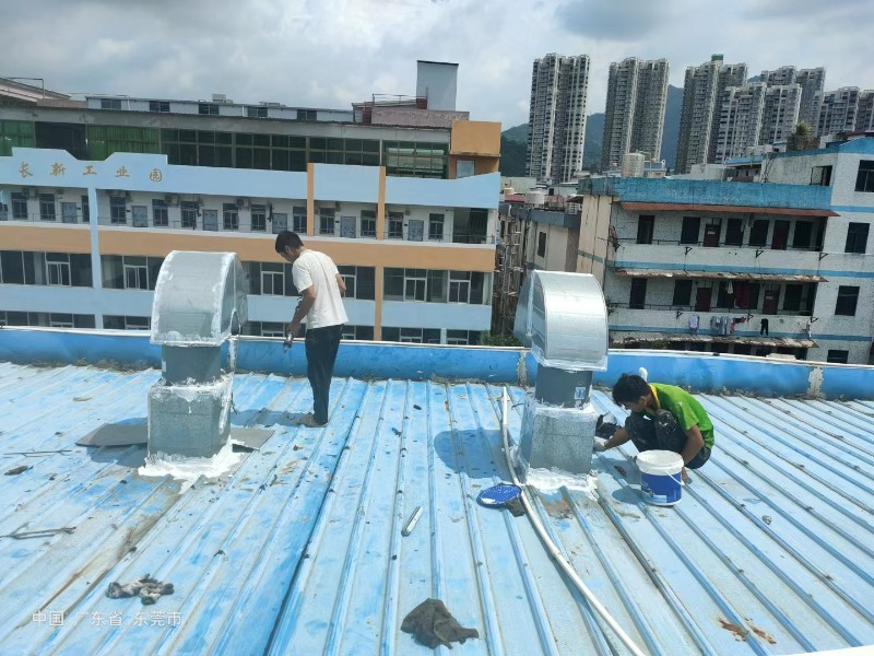 雨花台钢结构屋面涂料维修方法